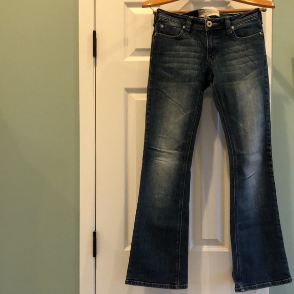 Farlow Jeans - Picture 14 of 14